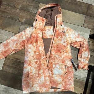 Kari Traa women’s ski jacket. M. New- Worn twice.